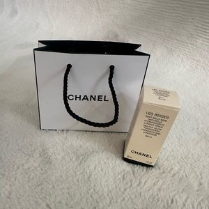 Chanel Foundation FIRM PRICE